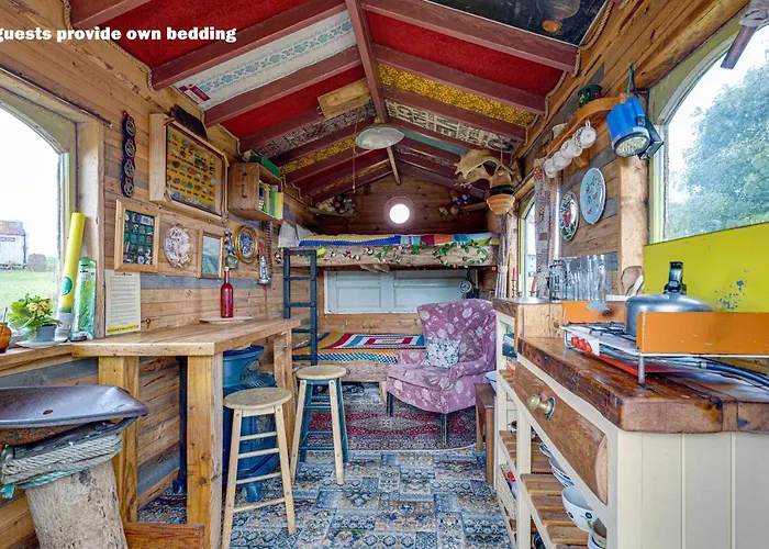 2 X Double Bed Glamping Wagon In Dalby Forest